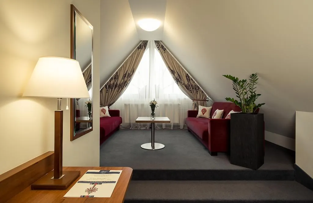Hotel Logos Zakopane 3*,